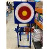Image 2 : Freestanding Target With Throwing Axes and Stars
