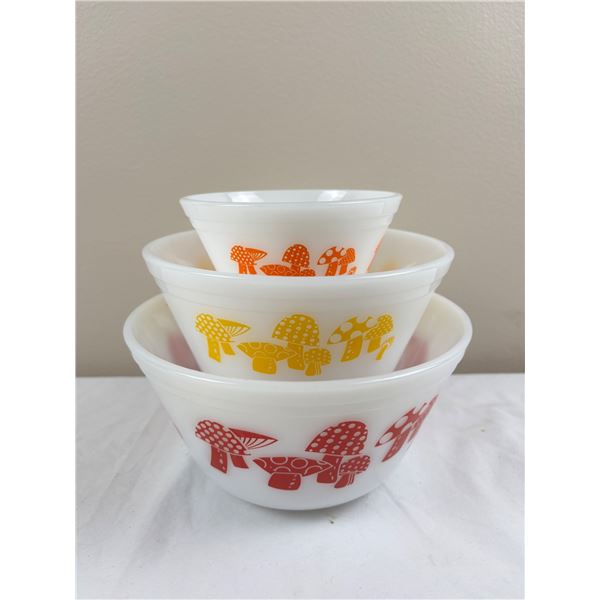 Federal Glass Mushroom Bowls