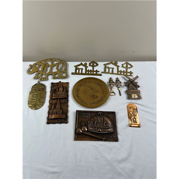 Metal Trivets & Decor