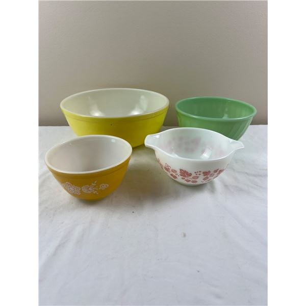 Vintage Glass Mixing Bowls