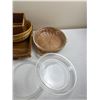 Image 4 : Wicker Baskets & Glass Baking Dishes
