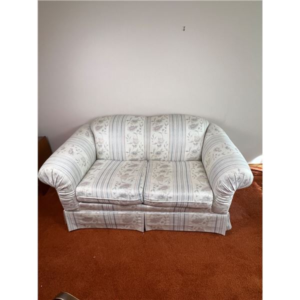 River Oaks Pastel Floral Loveseat