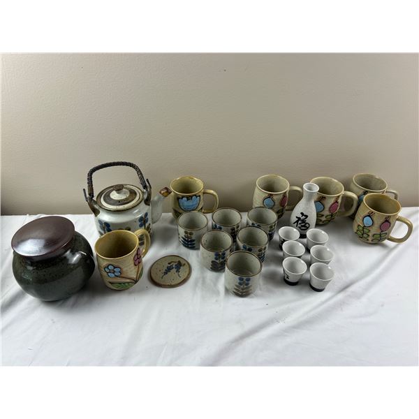 Stoneware Beverage Dishes
