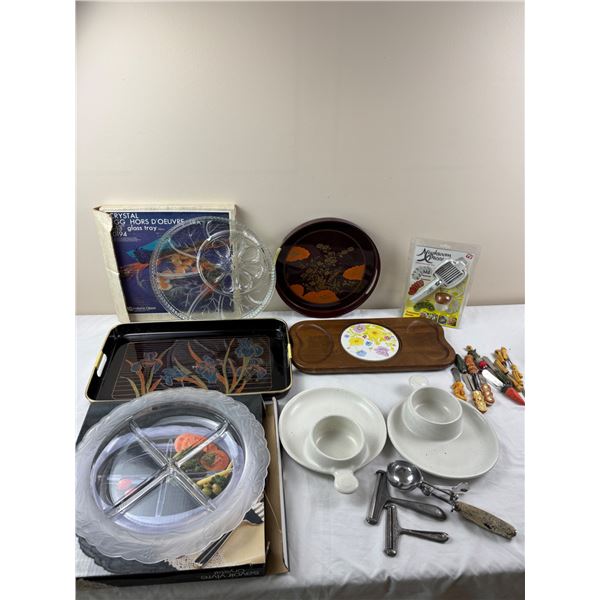Serving Platters & Utensils