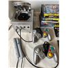 Image 3 : Nintendo Gamecube & Games