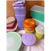 Image 3 : Assortment of Tupperware