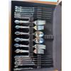 Image 6 : Rogers Bros Cutlery Set