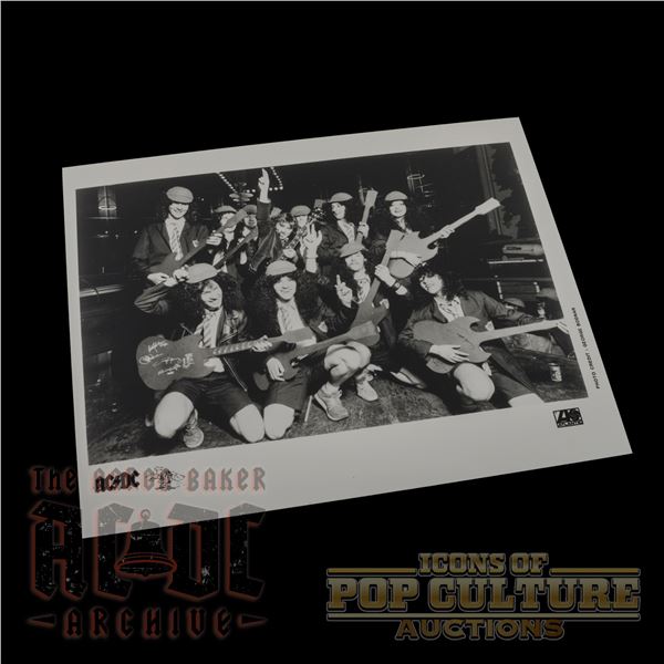 AC/DC - “Who Made Who” Press Photo - 1927
