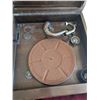 Image 3 : Antique Gramophone