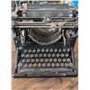 Image 1 : Underwood Antique Typewriter