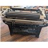 Image 4 : Underwood Antique Typewriter