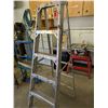 Image 1 : 5 Rung Step Ladder