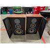 Image 2 : Pair of Infinity RS7B Floor Speakers Made in USA