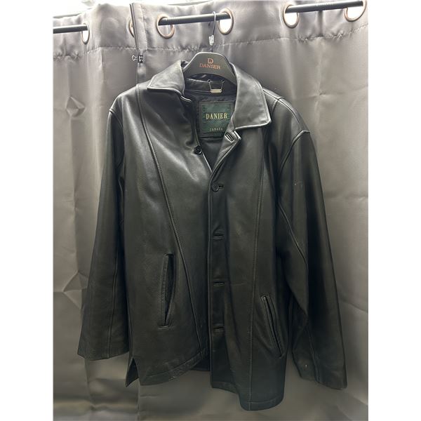 Danier Canada Sie 42 Men's Leather Jacket
