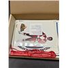 Image 4 : Mighty Morphin Power Rangers Official Fan Club Box 1994 Saban's With Merchandise