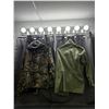 Image 2 : Cabela's Waterfowl Hunting Jacket & Military Style Green Jacket