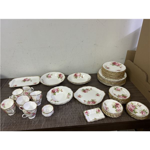 Royal Albert 65pcs "American Beauty" Dinner Set Fine Bone China Porcelain