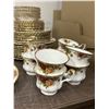 Image 2 : 77pcs of Royal Albert "Old Country Roses" Dining Set