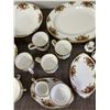 Image 5 : 77pcs of Royal Albert "Old Country Roses" Dining Set