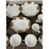 Image 6 : 77pcs of Royal Albert "Old Country Roses" Dining Set