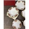 Image 7 : 77pcs of Royal Albert "Old Country Roses" Dining Set