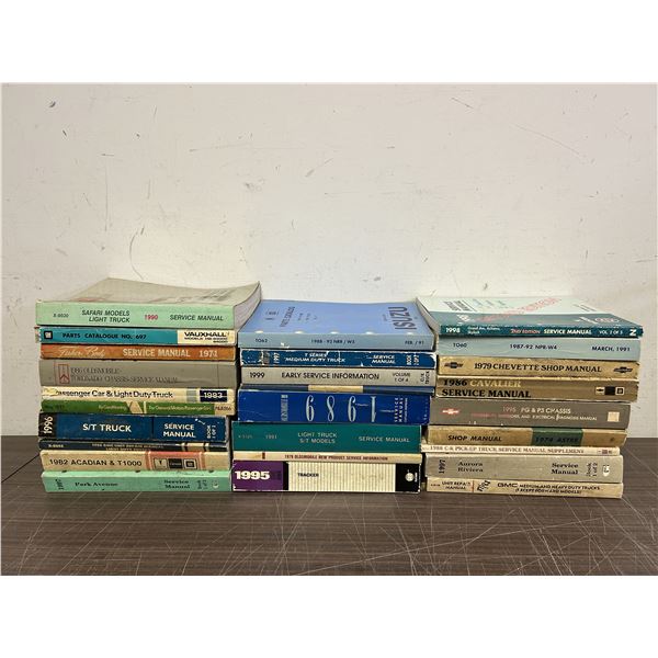 LARGE LOT of 27 Vintage Automotive Autobody Shop Service Manuals 80s 90s