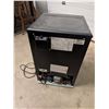 Image 3 : Danby Mini Fridge Model DAR026A1BDD