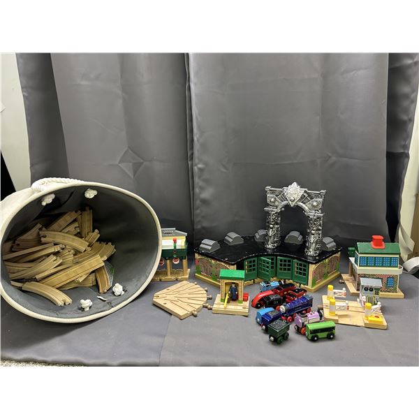Thomas the Tank Engine Playset Pieces, Wooden Tracks