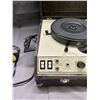 Image 2 : Califone 1925 Turntable Record Player *works*