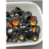 Image 3 : Lot of Assorted LEGO Tires
