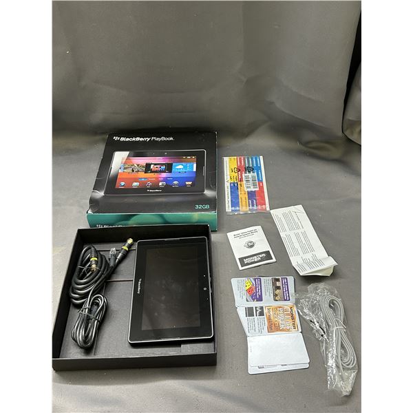 Blackberry Playbook 32gb Tablet w Box