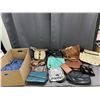 Image 1 : WHOLESALE Lot of Assorted Women's Purses, Shoulder Bags, Totes, Wallets, Coin Purses Assorted