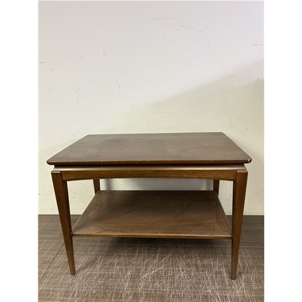 Wooden Side Table 2 Tier 28" x 18" x 20"