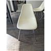 Image 2 : Set of 4 Eames Era Herman Miller Style White Shell Chairs
