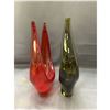 Image 2 : Pair of Art Glass Blown Glass Decoratons Green and Red 7x12" Unmarked