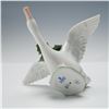 Image 3 : Lladro Porcelain Figurine, Flying Duck with Mistletoe 1008496