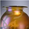Image 4 : Robert Eickholt Iridescent Glass Vase, Signed