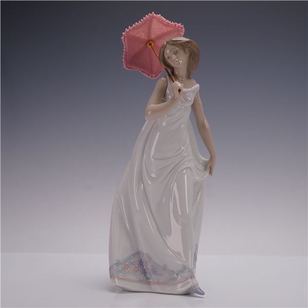 Lladro Porcelain Figurine, Afternoon Promenade 1007636