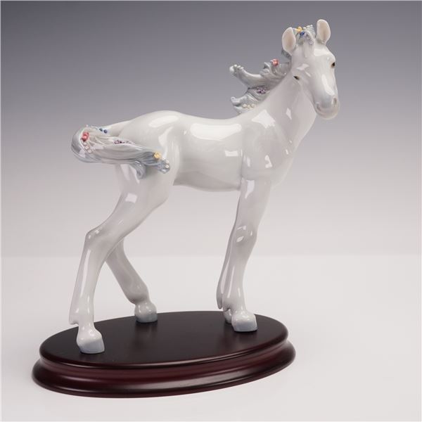 Lladro Porcelain Figurine, The Horse 1006827