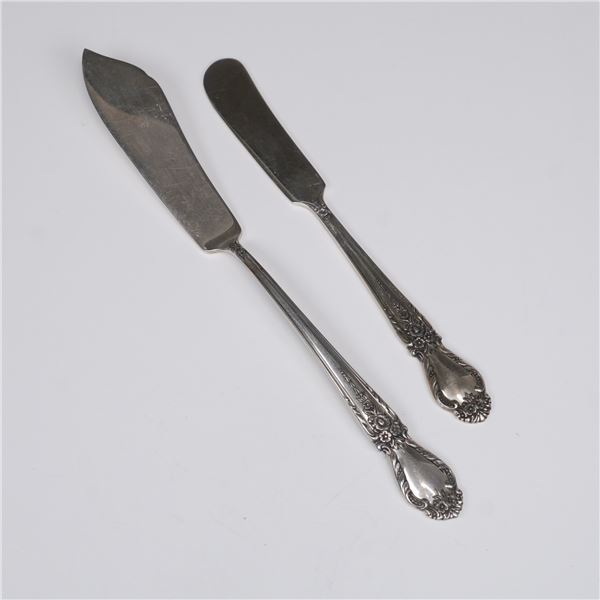 2pc International Sterling Silver Butter Knives, Brocade Pattern