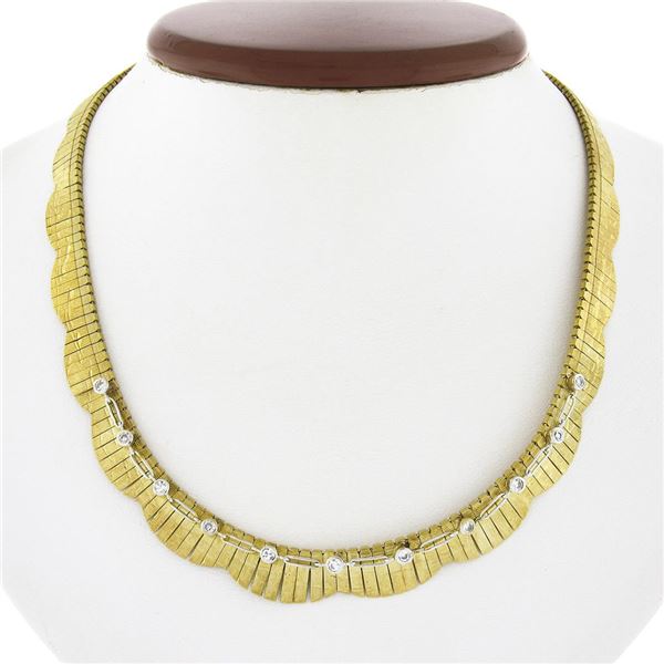 Vintage 18K Gold 17" Bezel Diamond Wide Textured Flared Wavy Link Chain Necklace