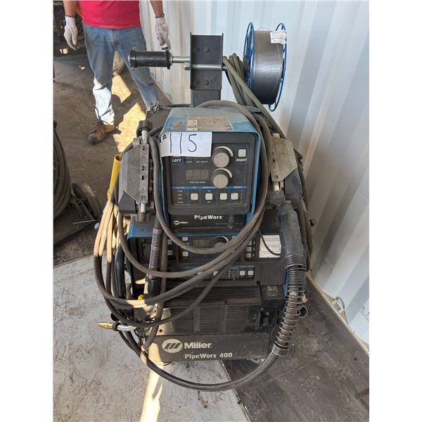 Lot - 115 Miller Welder
