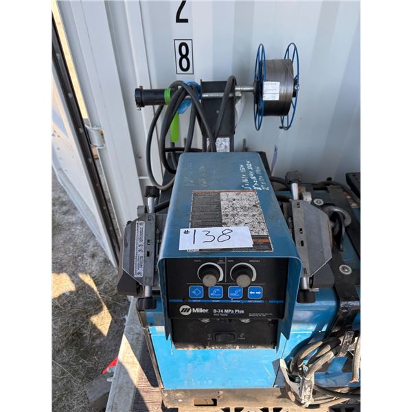 Lot - 138 Miller Welder