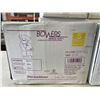 Image 2 : 2 NEW CASES OF SIZE SMALL DISPOSABLE VINYL GLOVES