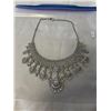 Image 1 : OUTSTANDING SILVER W/ RHINESTONES NECKLACE