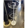 Image 2 : TOWER FAN AND SPINNING SHOE RACK