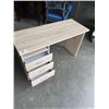 Image 2 : 3 DRAWER WOOD FINISH DESK