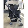 Image 2 : VIVO BLACK 4 WHEEL PET STROLLER