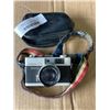 Image 1 : VINTAGE KONICA C35 35MM CAMERA WITH CASE