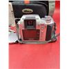 Image 2 : Fujifilm Finepix 3800 Camera w/ Manual & Case